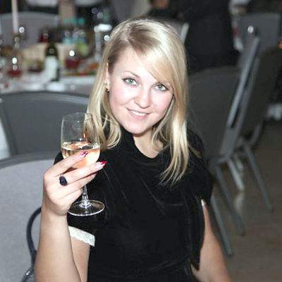 Emma width=